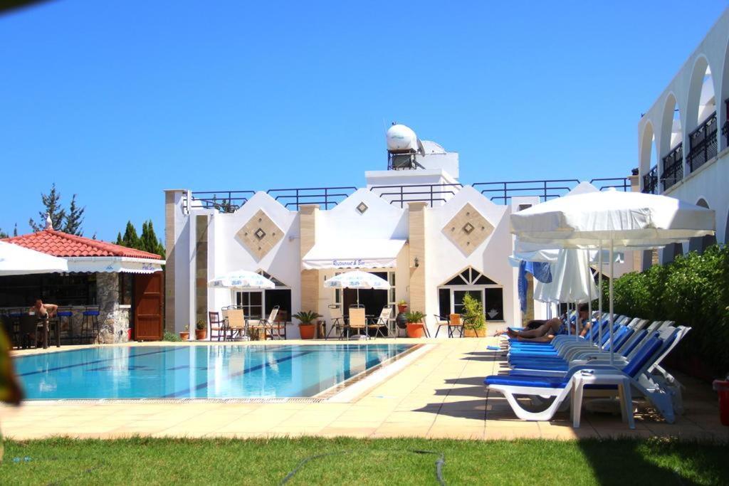 Bare Hill Holiday Apartments Krini Exterior foto